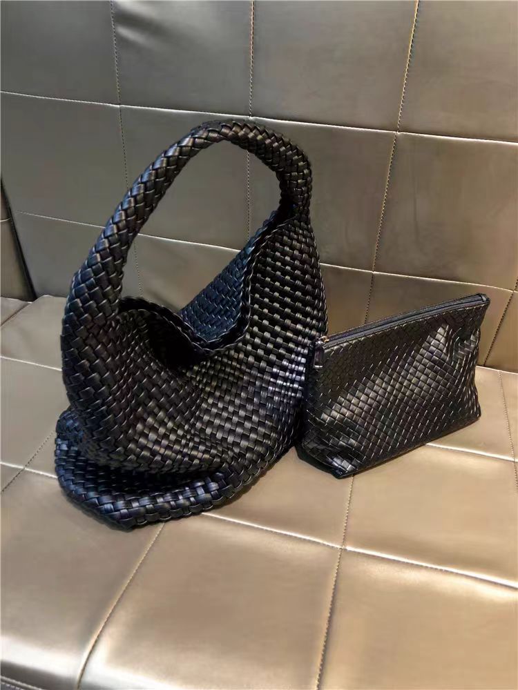 $85.98 SUPREME BAG